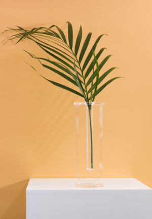 Минималистичная ваза